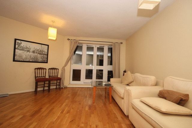  Image of 2 bedroom Flat to rent in Garter Way London SE16 at Garter Way  London, SE16 6XD