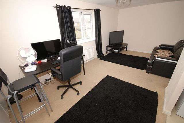  Image of 2 bedroom Flat for sale in Gatcombe Road Bishopsworth Bristol BS13 at Gatcombe Road  Bristol, BS13 9RG