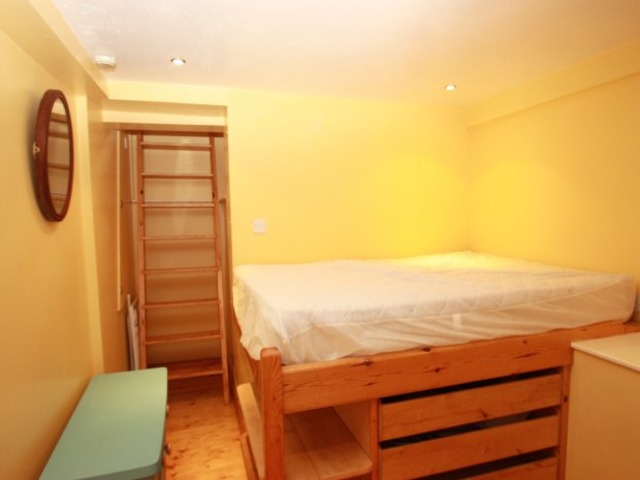  Image of 2 bedroom Flat to rent in Gayfield Street Edinburgh EH1 at Edinburgh  Edinburgh, EH1 3NR