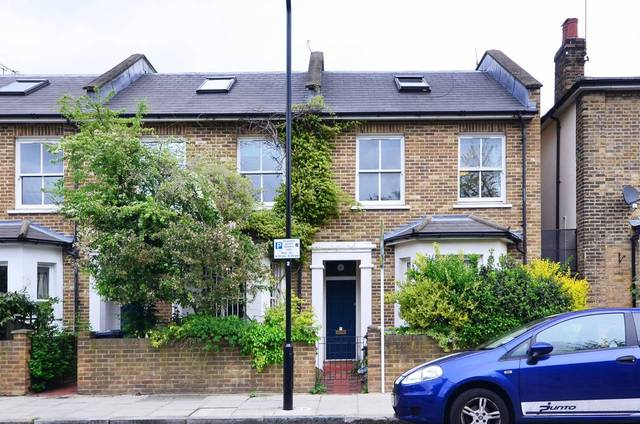  Image of 4 bedroom Detached house to rent in Gayhurst Road London E8 at Gayhurst Road  Hackney, E8 3EH