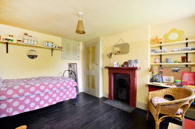  Image of 4 bedroom Detached house for sale in Geldeston Road London E5 at Geldeston Road  Clapton, E5 8RQ
