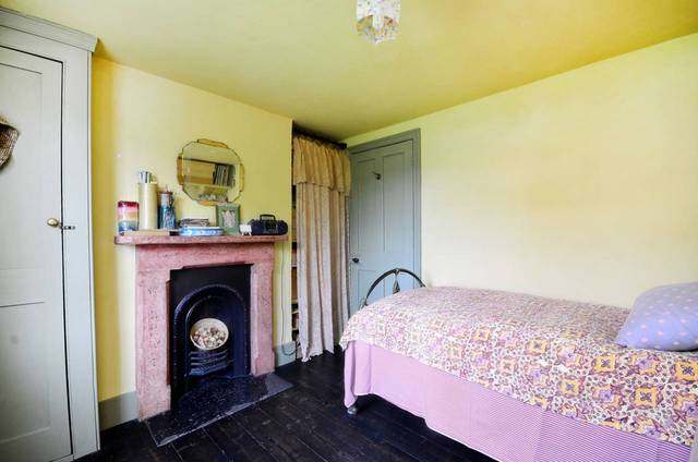  Image of 4 bedroom Detached house for sale in Geldeston Road London E5 at Geldeston Road  Clapton, E5 8RQ