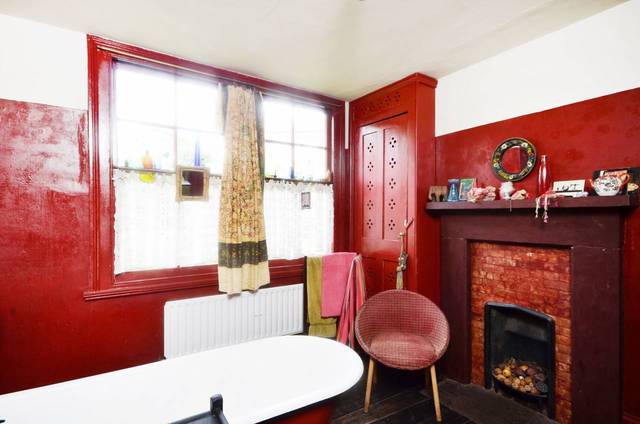  Image of 4 bedroom Detached house for sale in Geldeston Road London E5 at Geldeston Road  Clapton, E5 8RQ