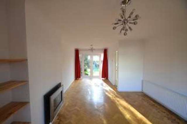  Image of 3 bedroom Semi-Detached house to rent in Gelli Deg Rhiwbina Cardiff CF14 at Gelli Deg  Rhiwbina, CF14 6SZ