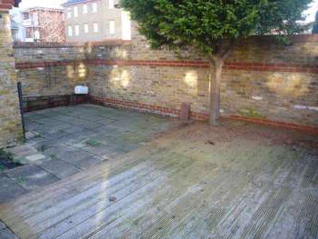  Image of 3 bedroom End of Terrace to rent in George Lane London SE13 at George Lane  London, SE13 6JF