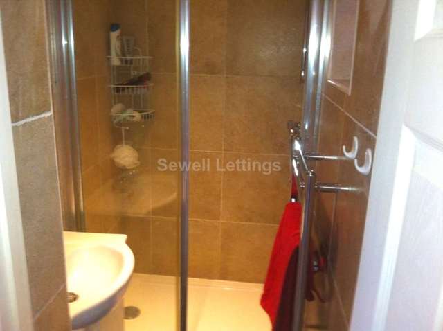  Image of 1 bedroom House Share to rent in George Street Reading RG1 at George Street  Reading, RG1 7NT