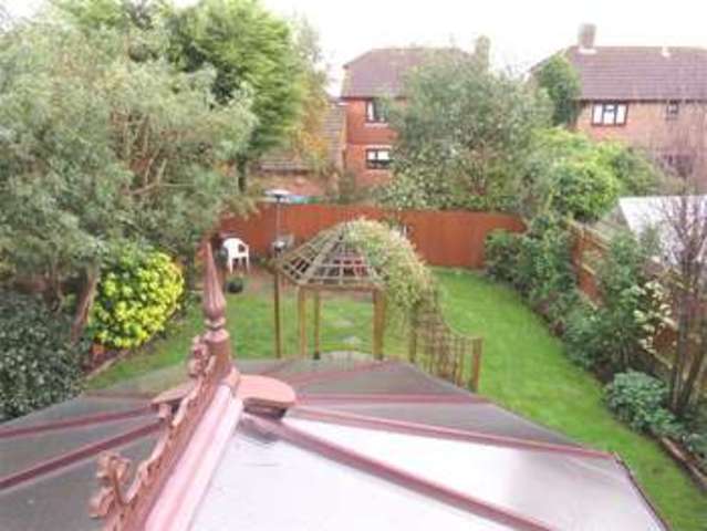  Image of 4 bedroom Detached house for sale in Gilbert Way Hailsham BN27 at Hailsham, BN27 3TW