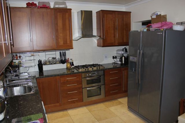  Image of 4 bedroom Semi-Detached house to rent in Girton Avenue London NW9 at Girton Avenue  London, NW9 9UD