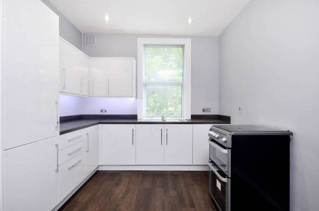  Image of 1 bedroom Flat for sale in Gladesmore Road London N15 at Gladesmore Road  Harringay, N15 6TL