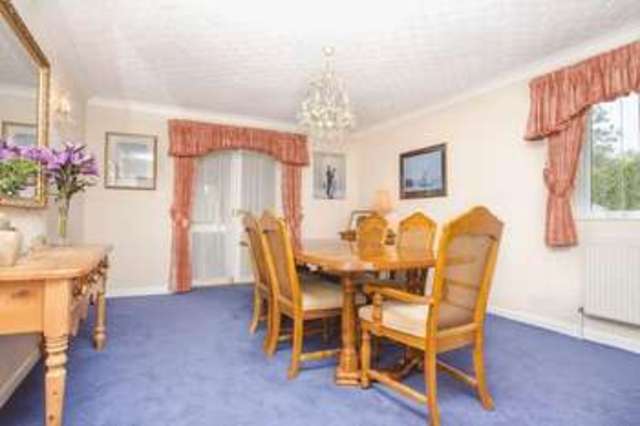  Image of 3 bedroom Detached house for sale in Glamorgan Road Catherington Waterlooville PO8 at Glamorgan Road  Catherington, PO8 0TR