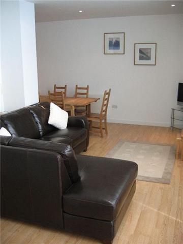  Image of 2 bedroom Flat to rent in Glasgow Harbour Terraces Glasgow G11 at Glasgow Harbour Glasgow Glasgow, G11 6BH
