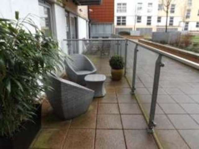  Image of 1 bedroom Flat for sale in Queen Mary Avenue London E18 at Queen Mary Avenue London South Woodford, E18 2FG