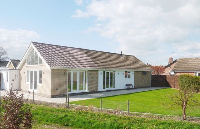  Image of 3 bedroom Bungalow for sale in Glebe Road Queniborough Leicester LE7 at Glebe Road  Queniborough, LE7 3FH