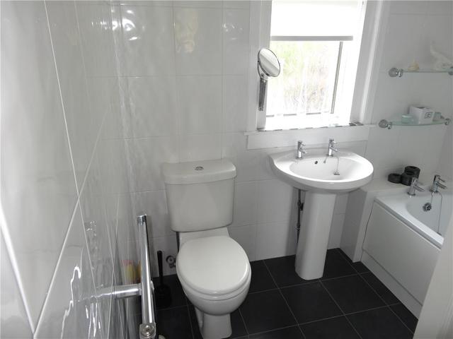  Image of 3 bedroom Semi-Detached house to rent in Gledstane Road Bishopton PA7 at Bishopton Renfrewshire Renfrewshire, PA7 5AU