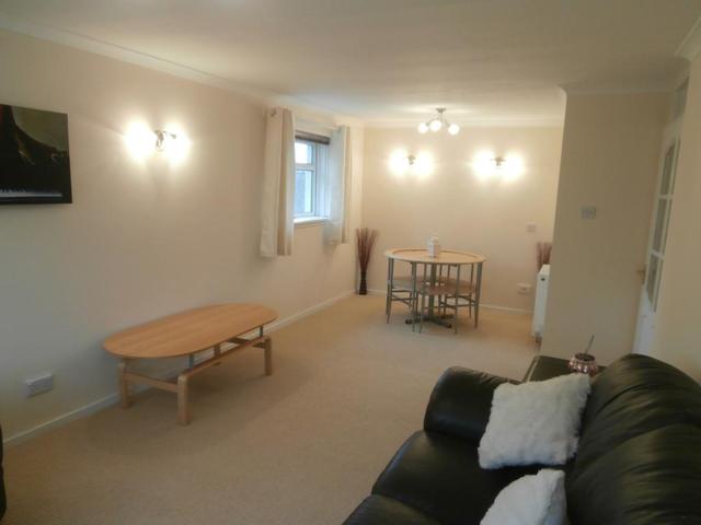  Image of 2 bedroom Flat to rent in Glen Nevis East Kilbride Glasgow G74 at East Kilbride South Lanarkshire South Lanarkshire, G74 2BJ