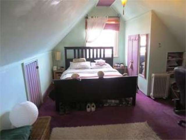  Image of 5 bedroom Apartment for sale in Glendale Gardens Leigh-on-Sea SS9 at Glendale Gardens Leigh on sea Leigh-on-Sea, SS9 2AY