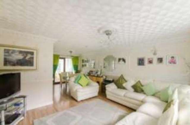  Image of 4 bedroom Detached house for sale in Gleneagles Rise Swinton Mexborough S64 at Swinton Mexborough Swinton, S64 8TP