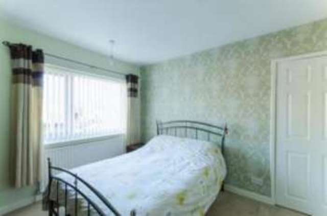  Image of 3 bedroom End of Terrace for sale in Glenfield Avenue Balby Doncaster DN4 at Hexthorpe Doncaster Warmsworth, DN4 0HT
