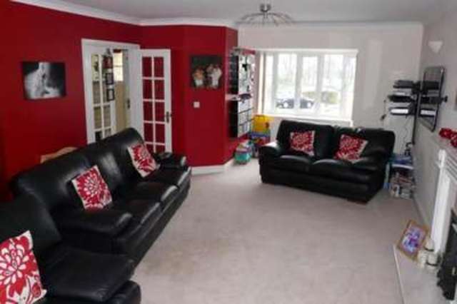  Image of 5 bedroom Detached house for sale in Glenholme Park Clayton Bradford BD14 at Clayton Bradford Clayton, BD14 6NF