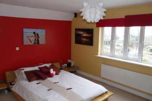  Image of 5 bedroom Detached house for sale in Glenholme Park Clayton Bradford BD14 at Clayton Bradford Clayton, BD14 6NF