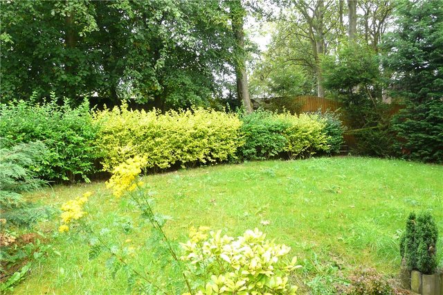  Image of 5 bedroom Detached house for sale in Glenholme Park Clayton Bradford BD14 at Clayton Bradford Clayton, BD14 6NF