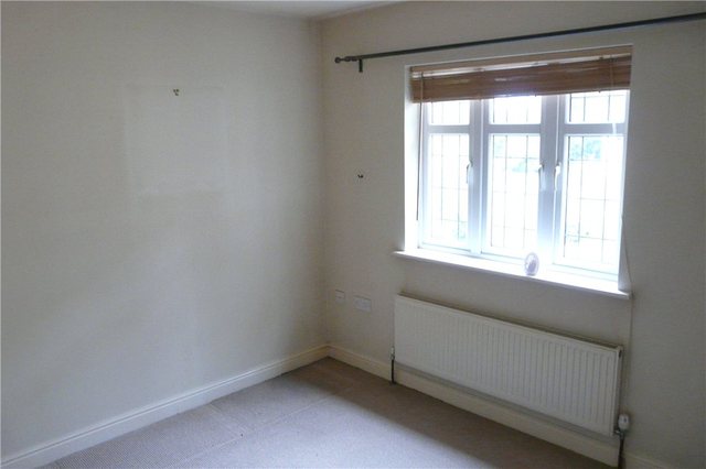  Image of 5 bedroom Detached house for sale in Glenholme Park Clayton Bradford BD14 at Clayton Bradford Clayton, BD14 6NF