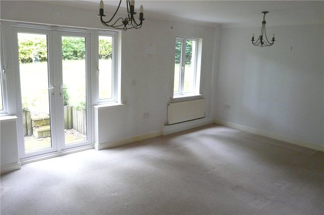  Image of 5 bedroom Detached house for sale in Glenholme Park Clayton Bradford BD14 at Clayton Bradford Clayton, BD14 6NF