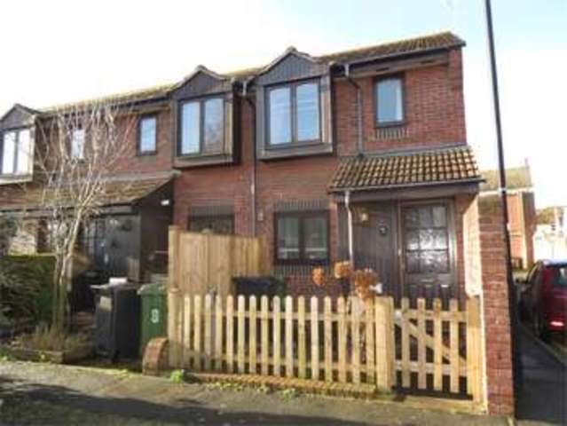  Image of 2 bedroom Mews to rent in Glenmore Mews Eastbourne BN21 at EASTBOURNE, BN21 3XZ