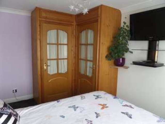  Image of 3 bedroom Terraced house to rent in Glenwoods Newport Pagnell MK16 at Newport Pagnell, MK16 0NE