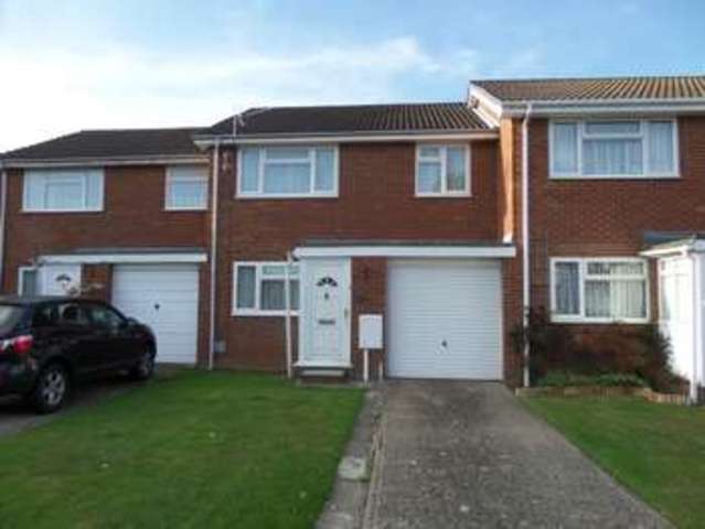  Image of 3 bedroom Terraced house for sale in Glenwoods Newport Pagnell MK16 at Newport Pagnell, MK16 0NA
