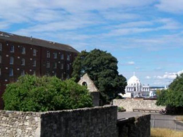  Image of 2 bedroom Flat to rent in Gloucester Square Southampton SO14 at Gloucester Square  Southampton, SO14 2GJ