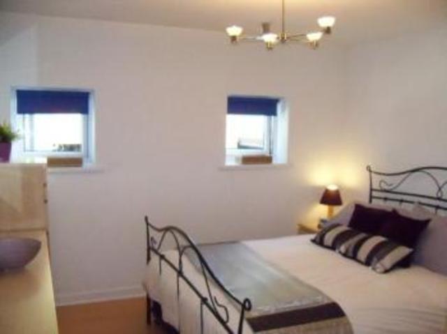  Image of 2 bedroom Flat to rent in Gloucester Square Southampton SO14 at Gloucester Square  Southampton, SO14 2GJ