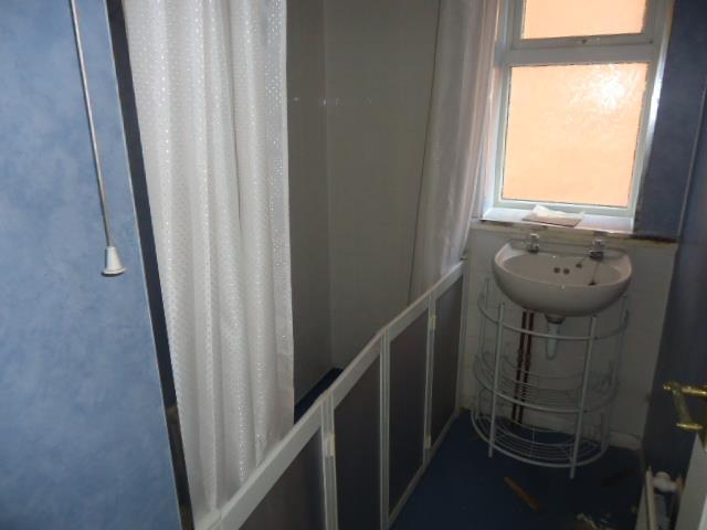  Image of 4 bedroom Semi-Detached house to rent in Glovers Lane Bootle L30 at Bootle  Liverpool, L30 5QW