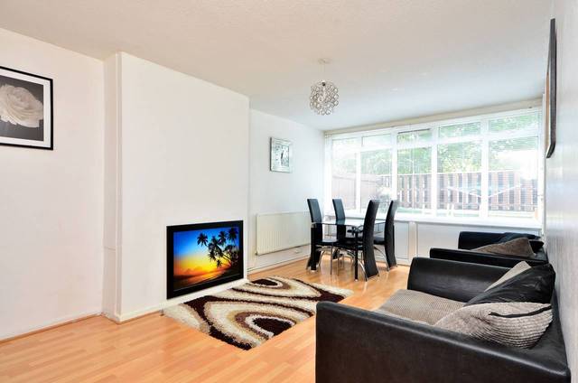  Image of 3 bedroom Flat for sale in Godfrey Road London SE18 at Godfrey Road  Woolwich, SE18 5HD