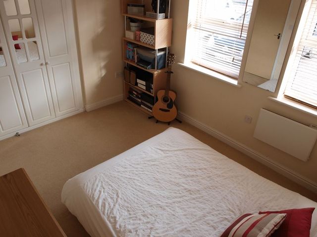  Image of 2 bedroom Flat for sale in Goldstraw Lane Balderton Newark NG24 at Goldstraw Lane Fernwood Newark, NG24 3FF