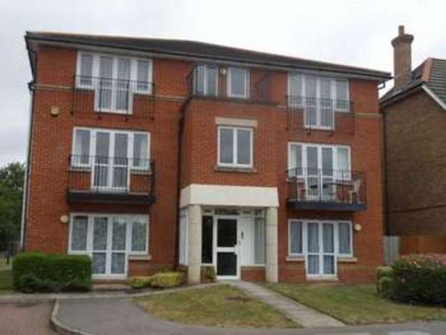  Image of 2 bedroom Flat to rent in Goodhall Close Stanmore HA7 at Goodhall Close  Stanmore, HA7 4FR