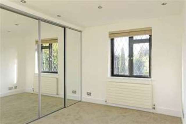  Image of 4 bedroom Detached house to rent in Gordon Avenue Stanmore HA7 at Gordon Avenue  Stanmore, HA7 3QQ