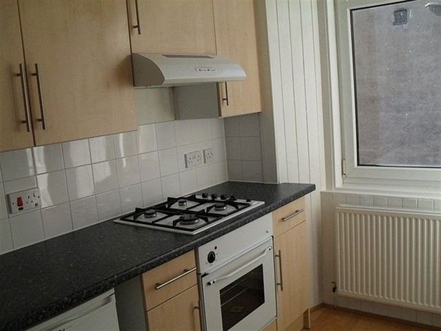  Image of 2 bedroom Flat to rent in Gorgie Road Edinburgh EH11 at Gorgie Edinburgh Edinburgh, EH11 2LZ