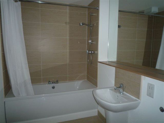  Image of 2 bedroom Flat to rent in Gorgie Road Edinburgh EH11 at Gorgie Edinburgh Edinburgh, EH11 2LZ
