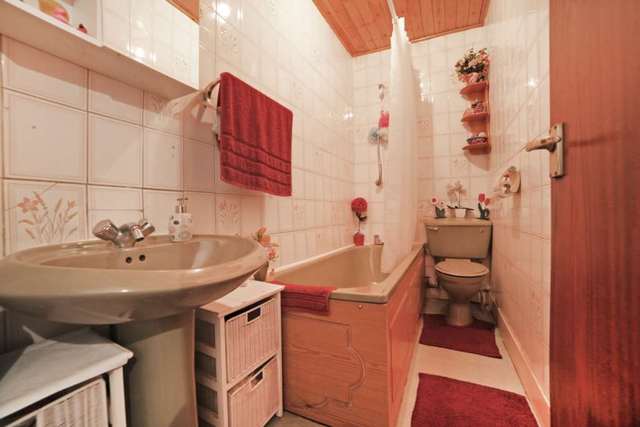 Image of 3 bedroom Detached house to rent in Gosport Road London E17 at Gosport Road Walthamstow London, E17 7LZ