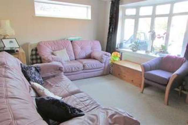  Image of 3 bedroom Semi-Detached house for sale in Goss Drive Street BA16 at Street, BA16 0RR
