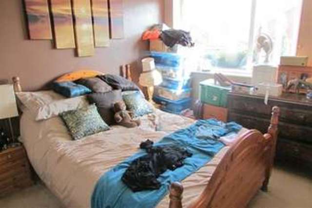  Image of 3 bedroom Semi-Detached house for sale in Goss Drive Street BA16 at Street, BA16 0RR
