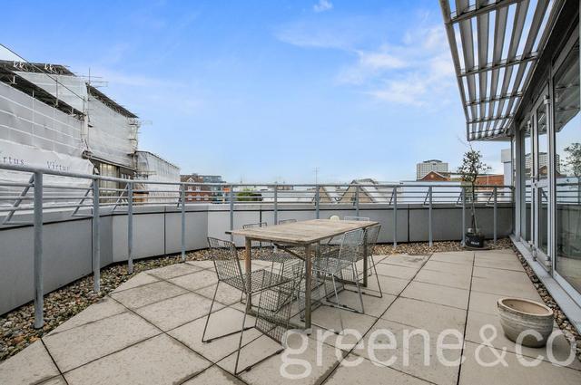  Image of 3 bedroom Flat to rent in Goswell Road London EC1V at Clerkenwell  Goswell Road, EC1V 7ER