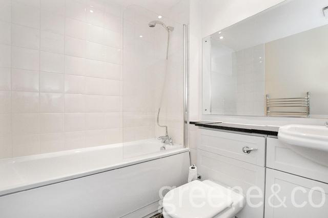  Image of 3 bedroom Flat to rent in Goswell Road London EC1V at Clerkenwell  Goswell Road, EC1V 7ER