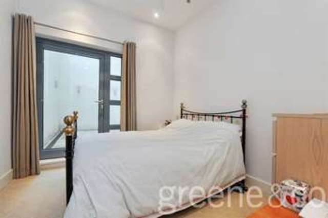  Image of 2 bedroom Flat to rent in Goswell Road London EC1V at Old Street  Goswell Road, EC1V 7DB
