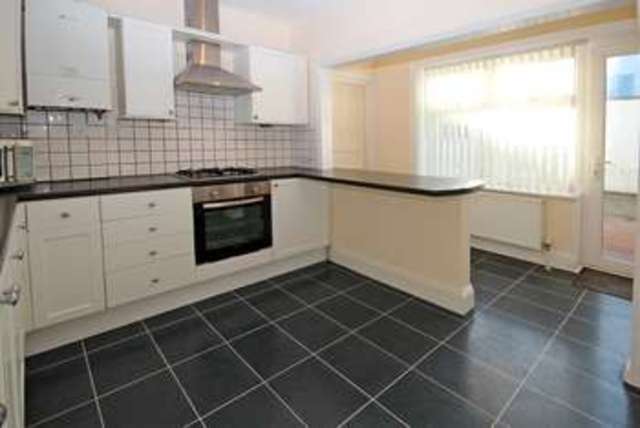  Image of 2 bedroom Flat for sale in Grand Avenue Southbourne Bournemouth BH6 at Grand Avenue  Southbourne, BH6 3TA