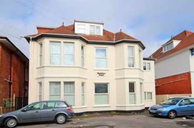  Image of 1 bedroom Flat for sale in Grand Avenue Southbourne Bournemouth BH6 at Grand Avenue Southbourne Bournemouth, BH6 3SY