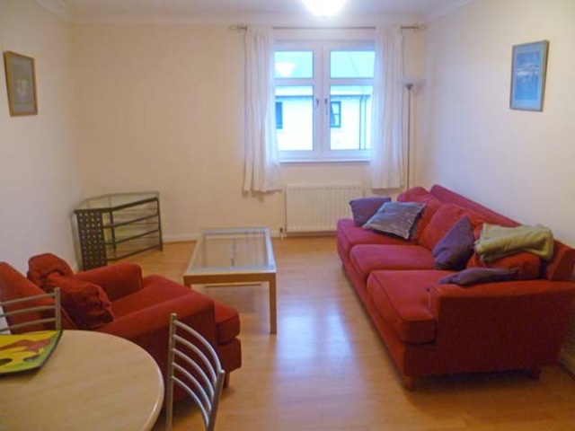  Image of 2 bedroom Flat to rent in Grandholm Crescent Bridge of Don Aberdeen AB22 at Grandholm Aberdeen Aberdeen, AB22 8BA