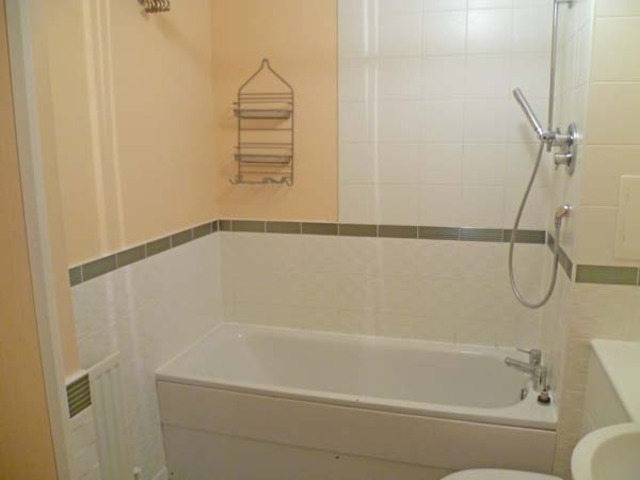  Image of 2 bedroom Flat to rent in Grandholm Crescent Bridge of Don Aberdeen AB22 at Grandholm Aberdeen Aberdeen, AB22 8BA