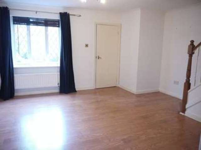  Image of 3 bedroom Detached house to rent in Wainwright Gardens Hedge End Southampton SO30 at Wainwright Gardens Hedge End SOUTHAMPTON, SO30 2NF